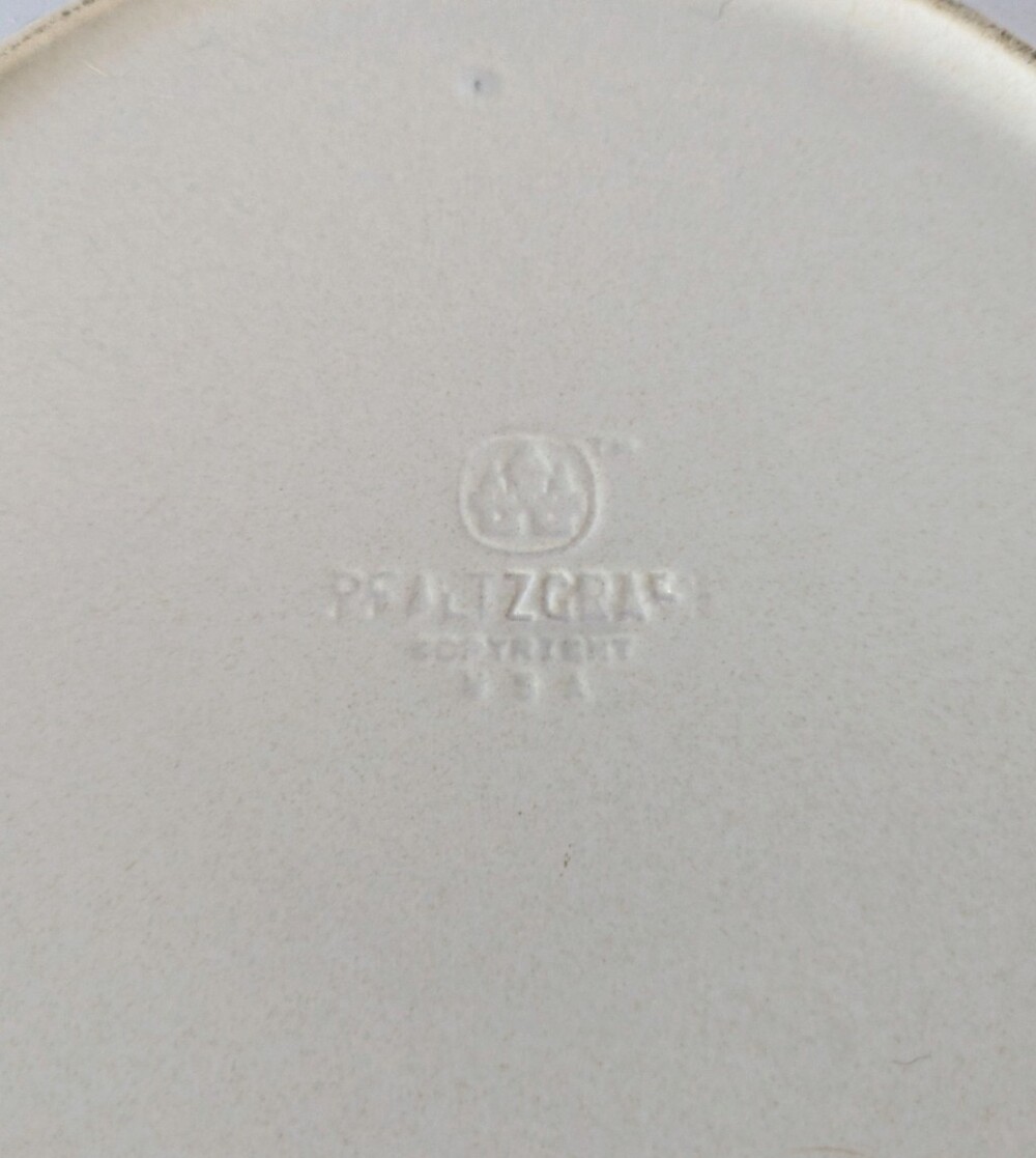 Vintage Pfaltzgraff Yorktowne Dinner Plate 10.5” Blue Floral Stoneware USA - Picture 3 of 3